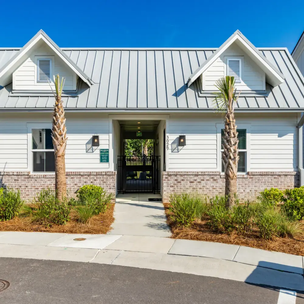 Bellerose at Bees Ferry | Luxury Townhomes for Rent