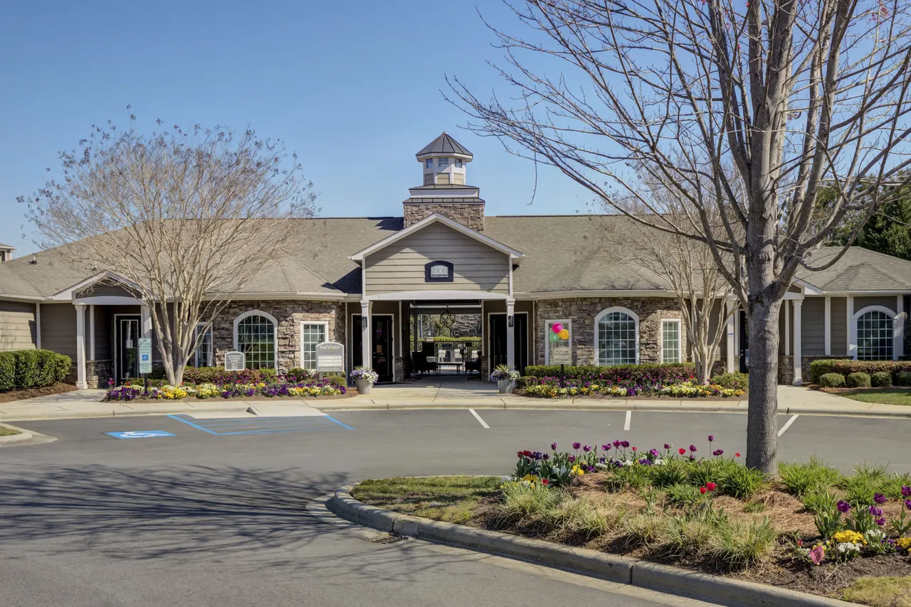 The Vinoy at Innovation Park Apartments