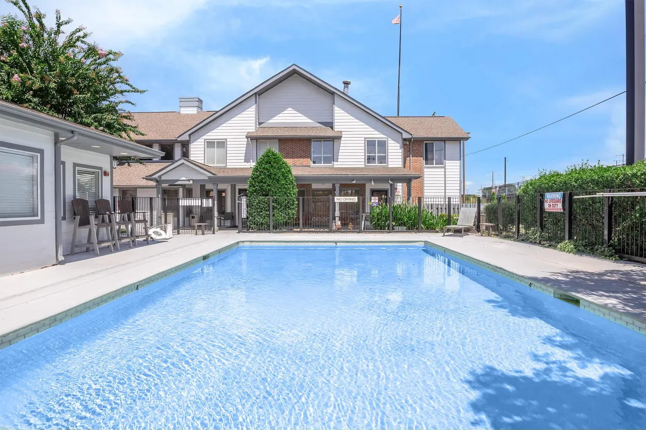 Vivo Living Charlotte
