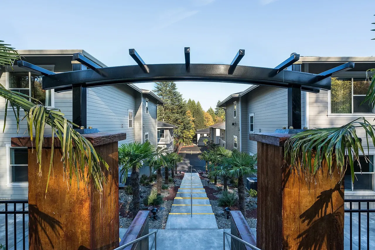 Villas at Oak Point