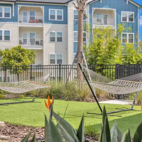 Trevesta Place Apartments
