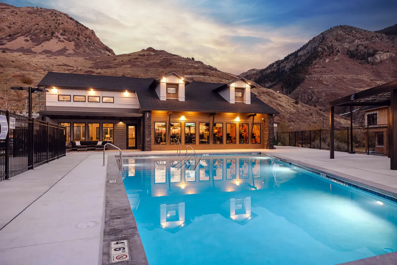Enduro Townhomes