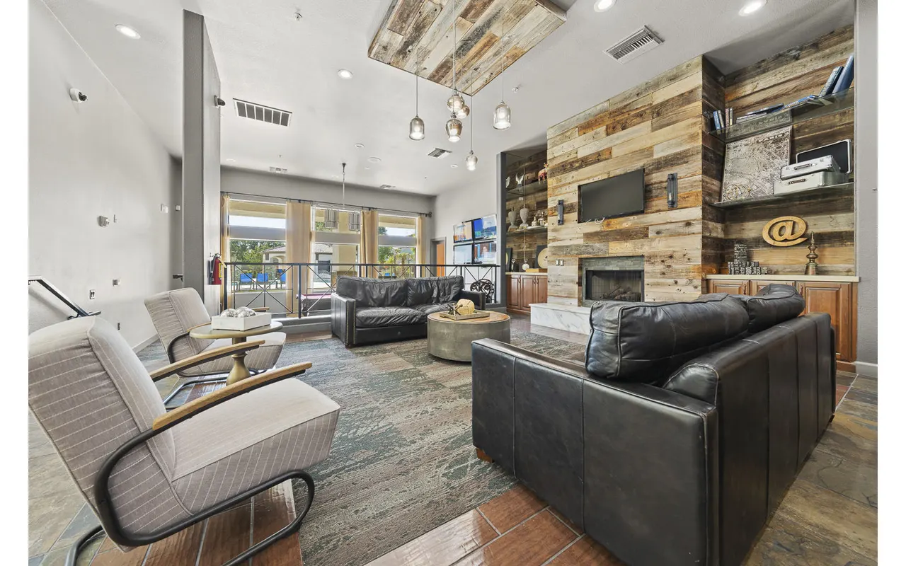 Bella Mirage