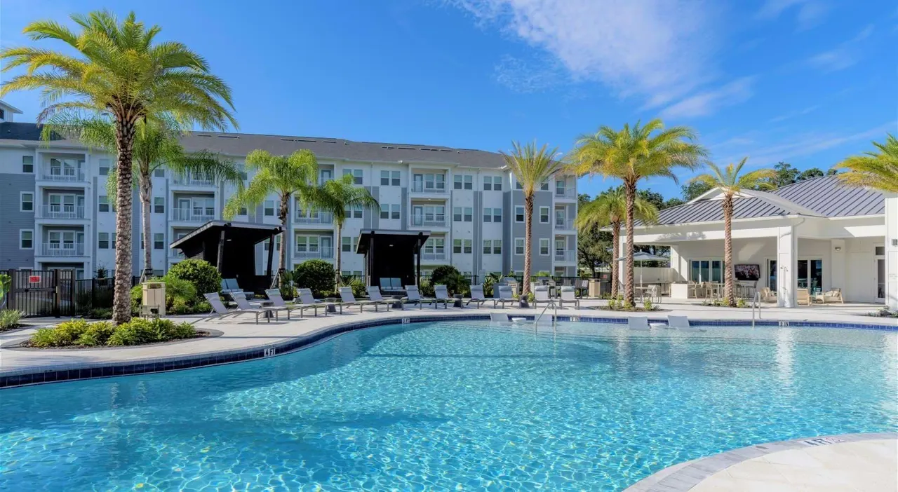 Sentosa Lexington Oaks Apartments