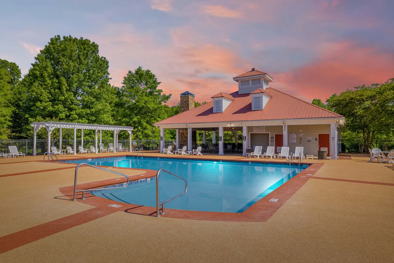 Ashbury Square Apartments