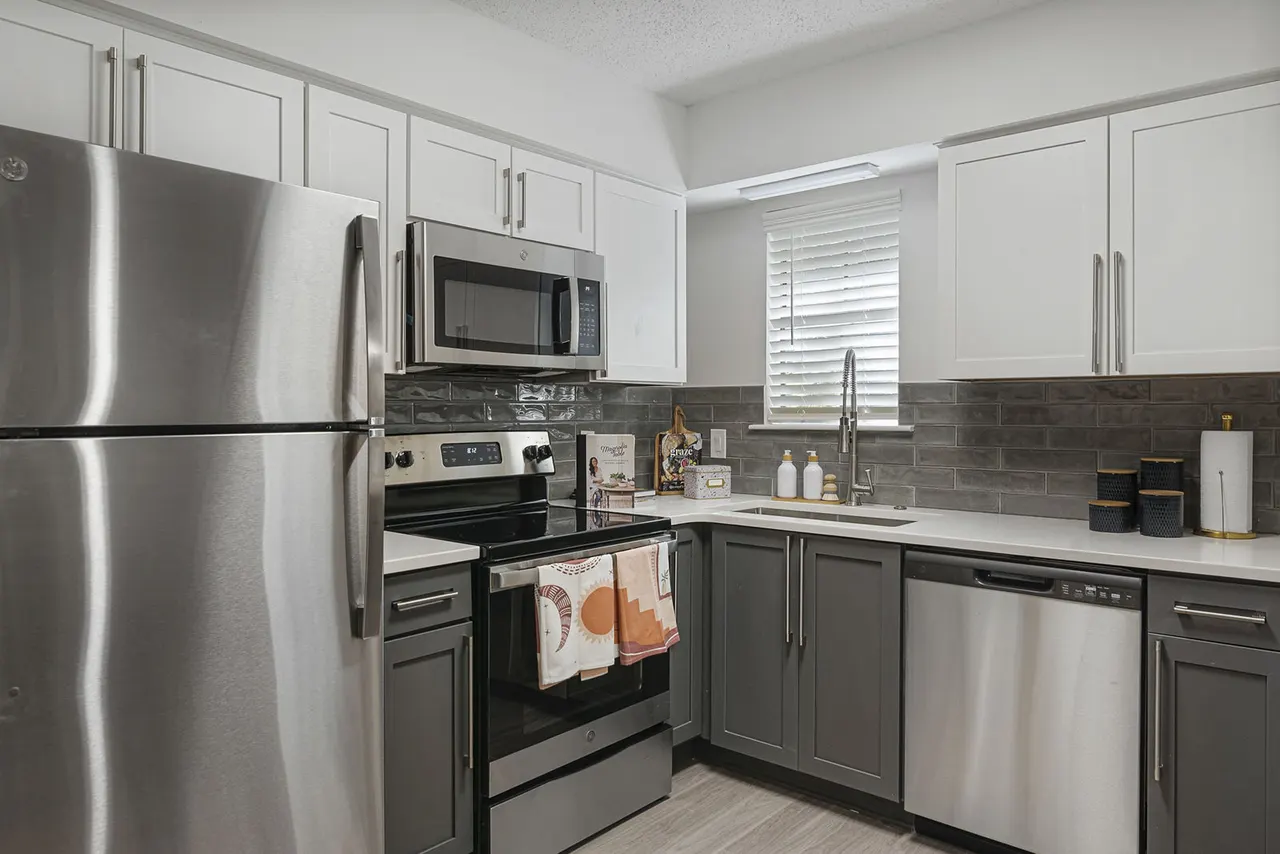 Bellevue Heights Apartments