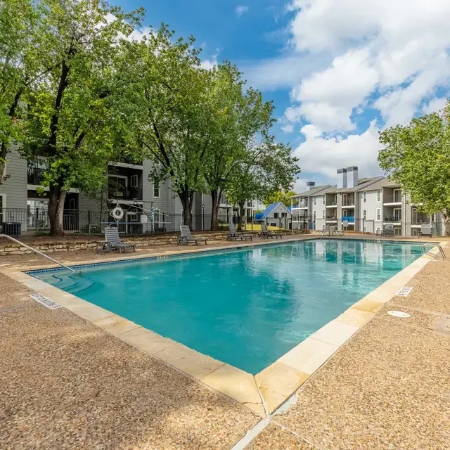 Lexington Hills Apartments