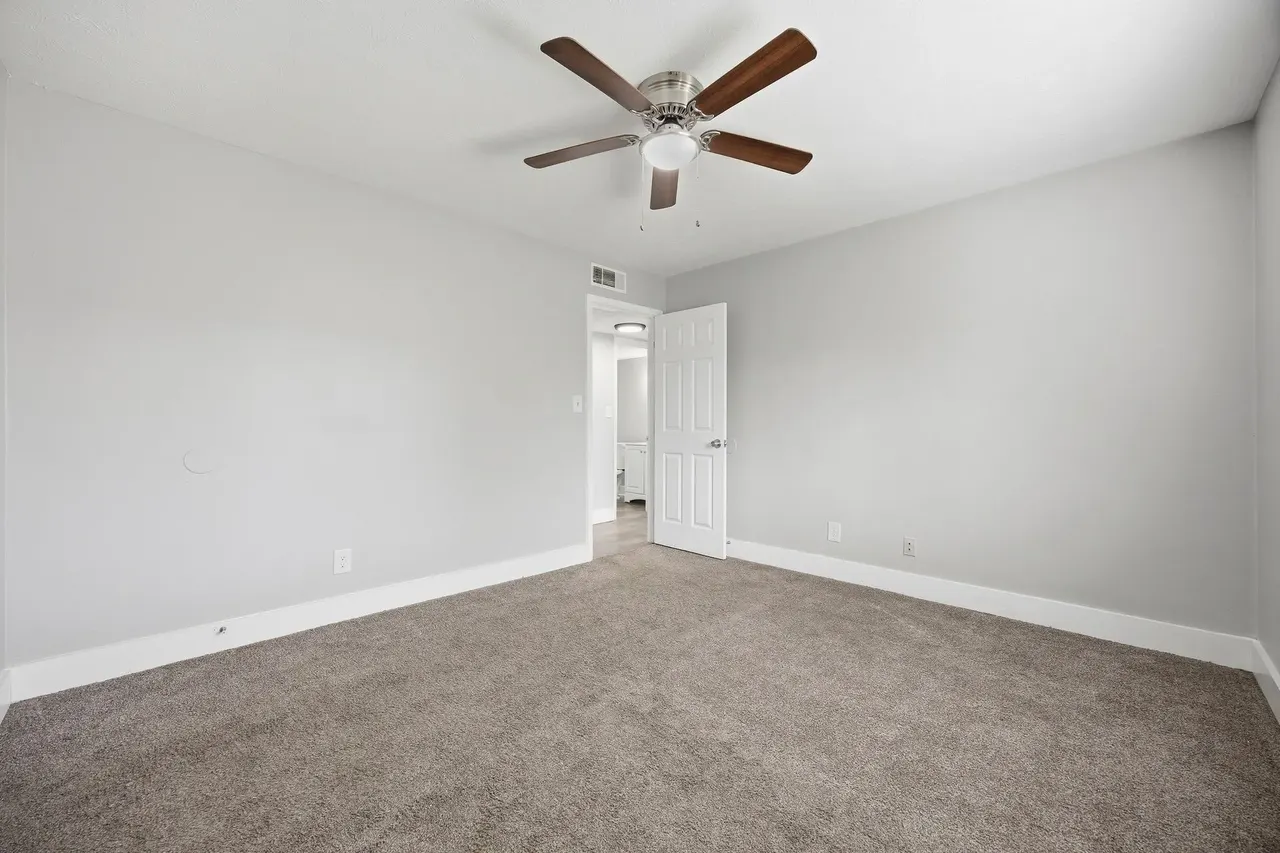Ridgewood Apartments
