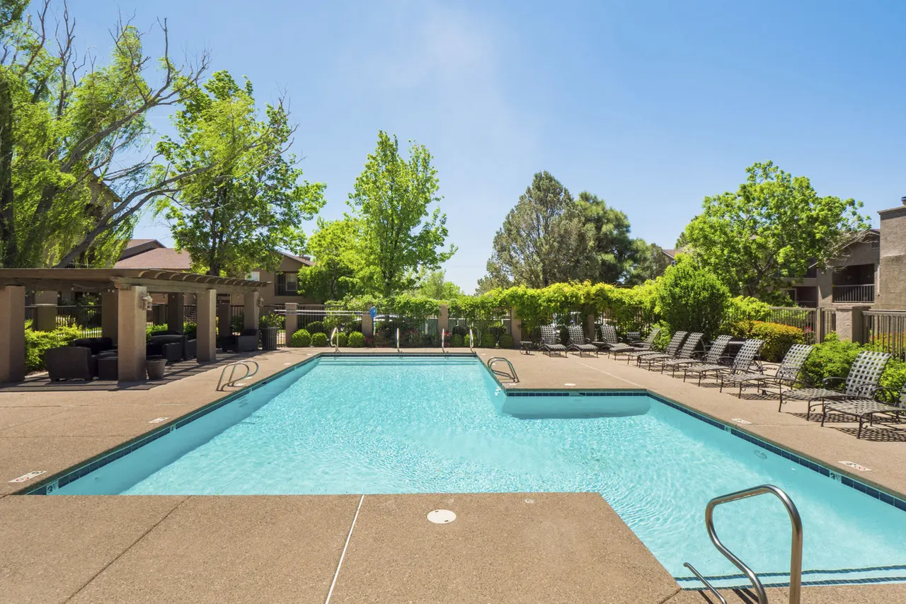 Hunters Ridge Apartment Homes