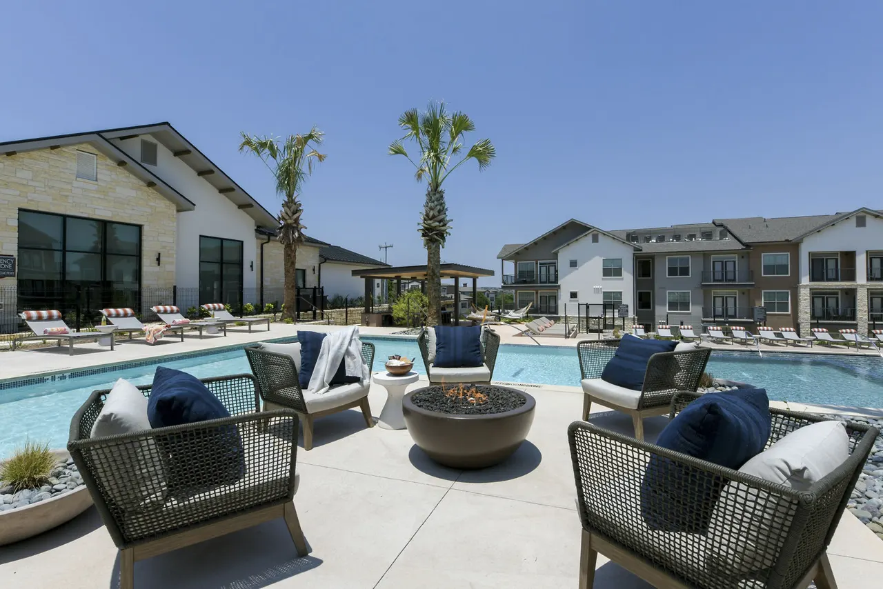 Park at Stone Oak Apartments
