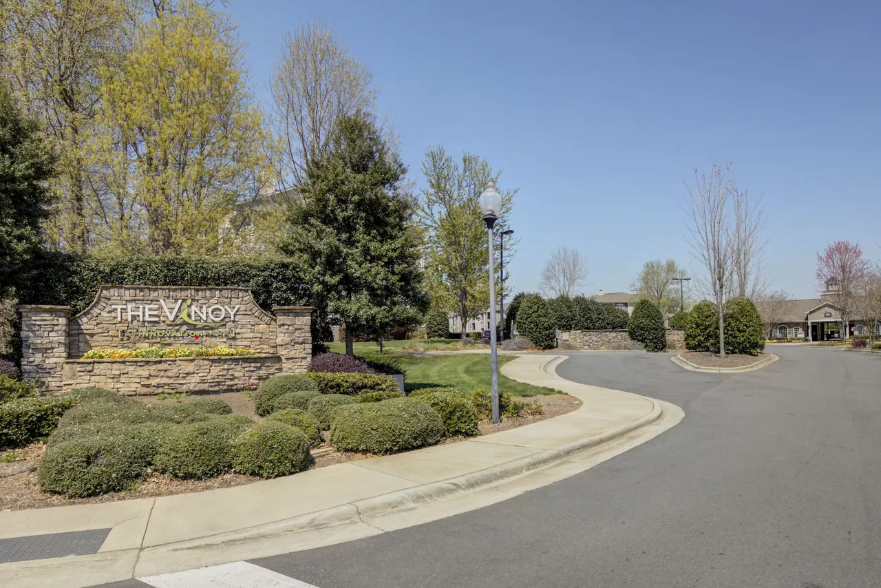 The Vinoy at Innovation Park Apartments