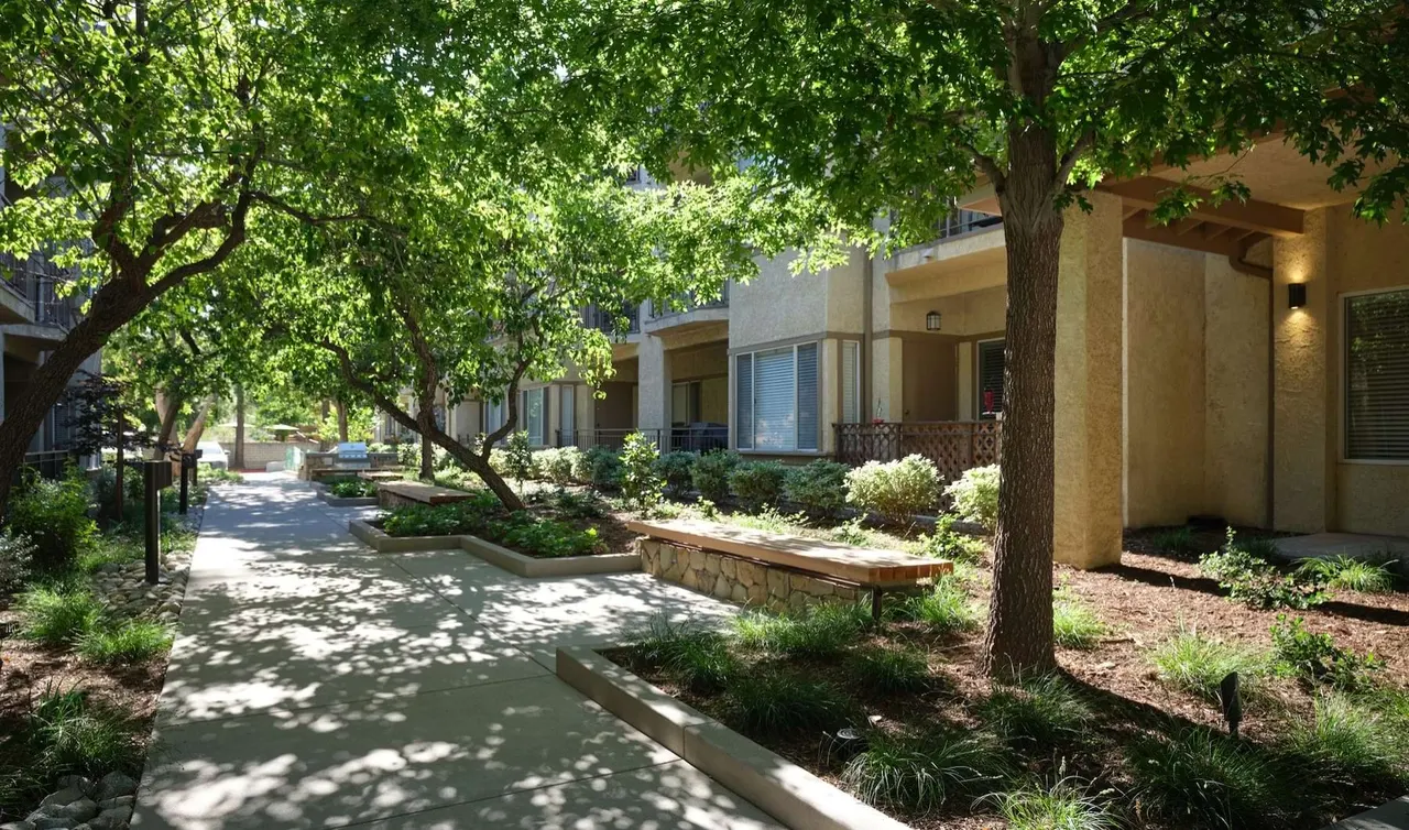 Valley Oaks Village 55+