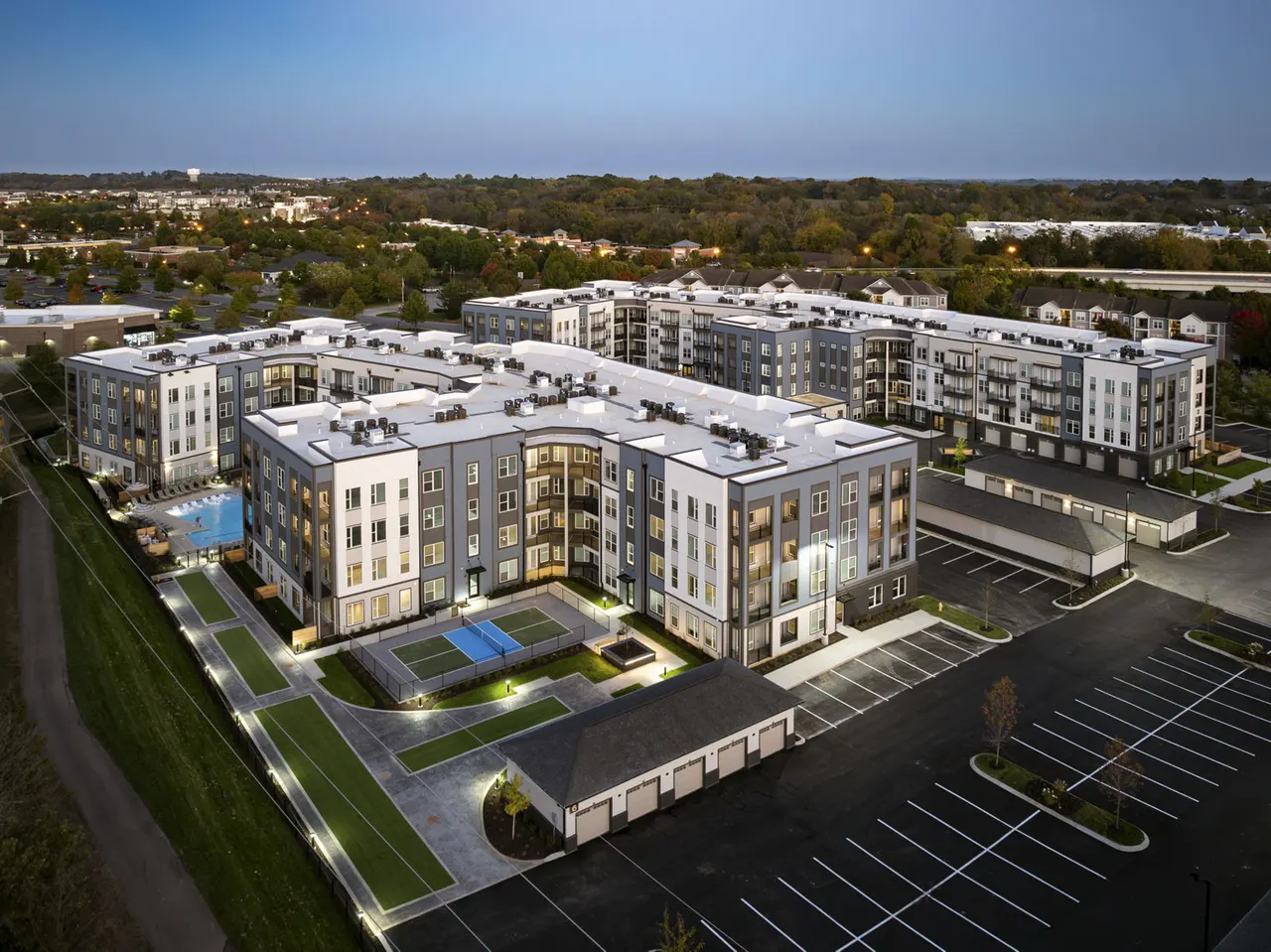 The Hickory at Indian Lake Village Apartments