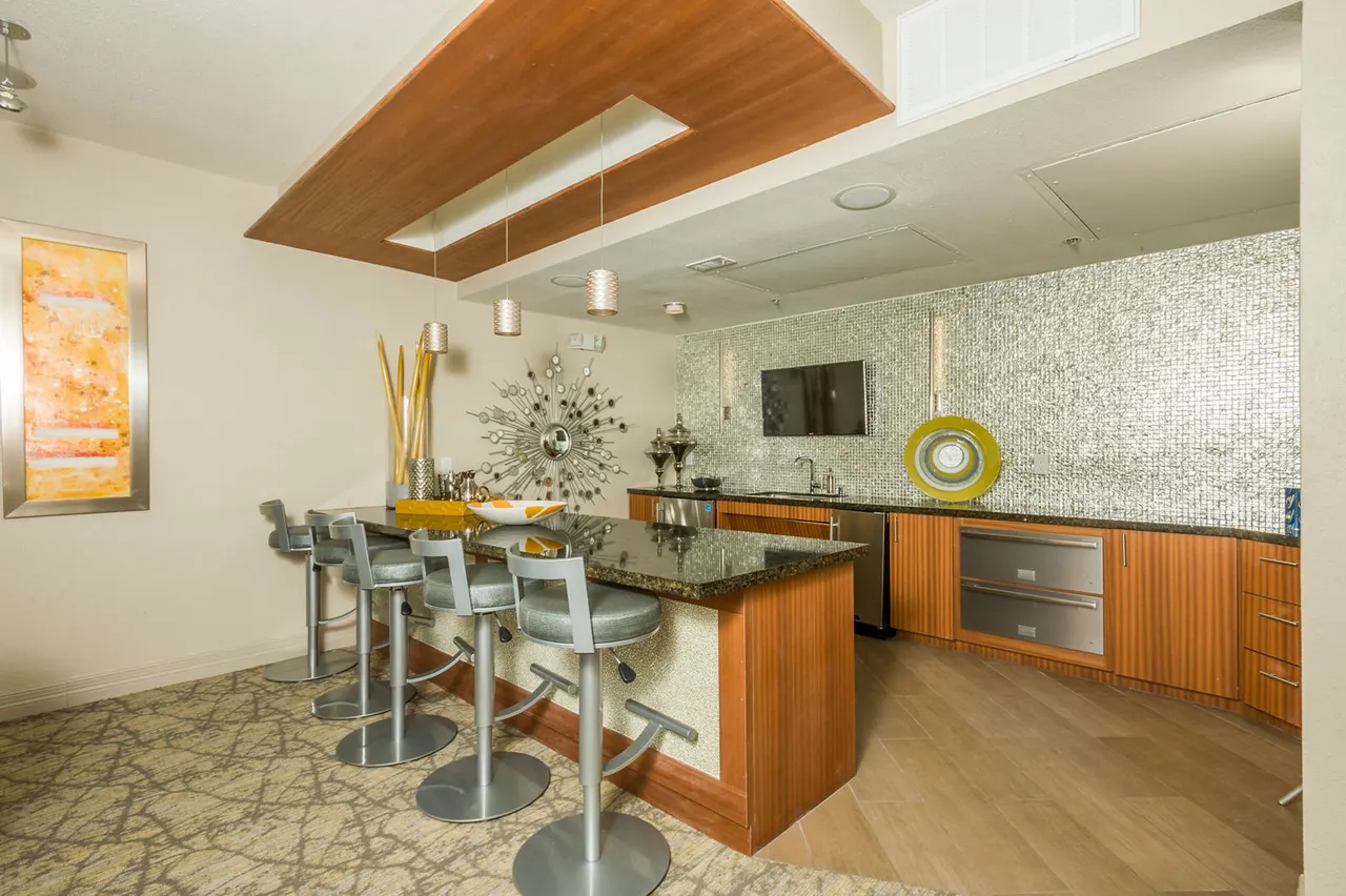 Deerwood Apartments