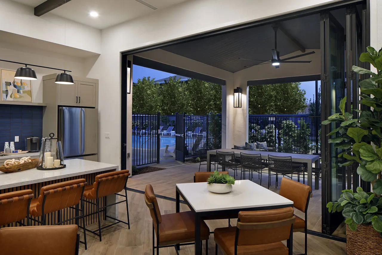 Escala at Stanford Crossing
