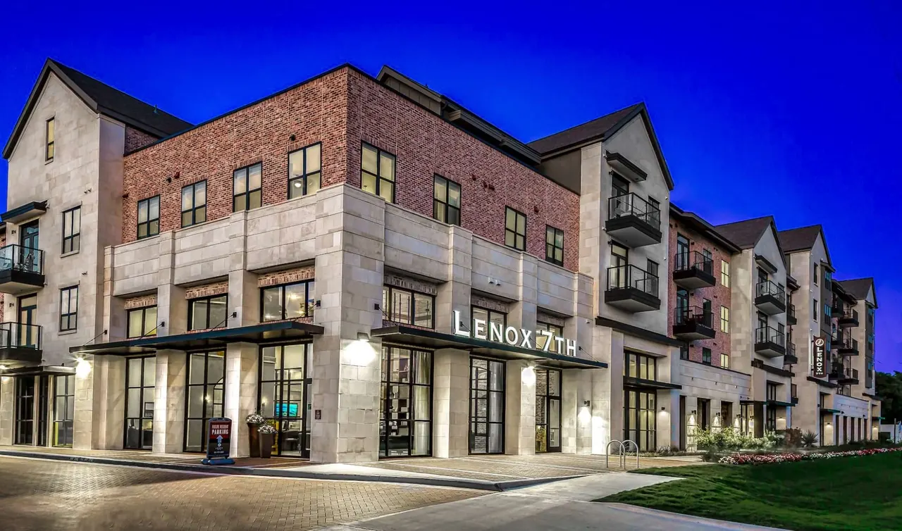 Lenox 7th