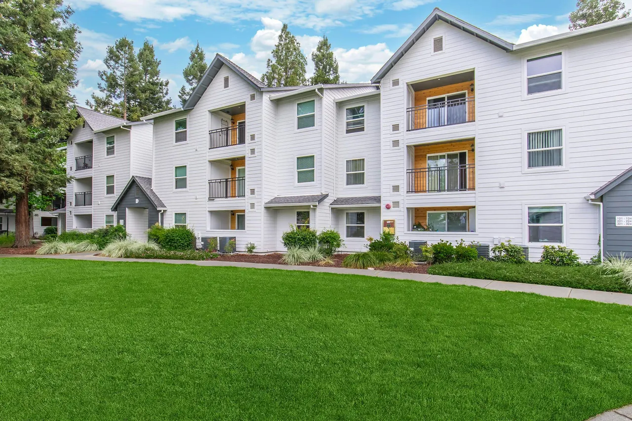 The Hazelwood Apartments