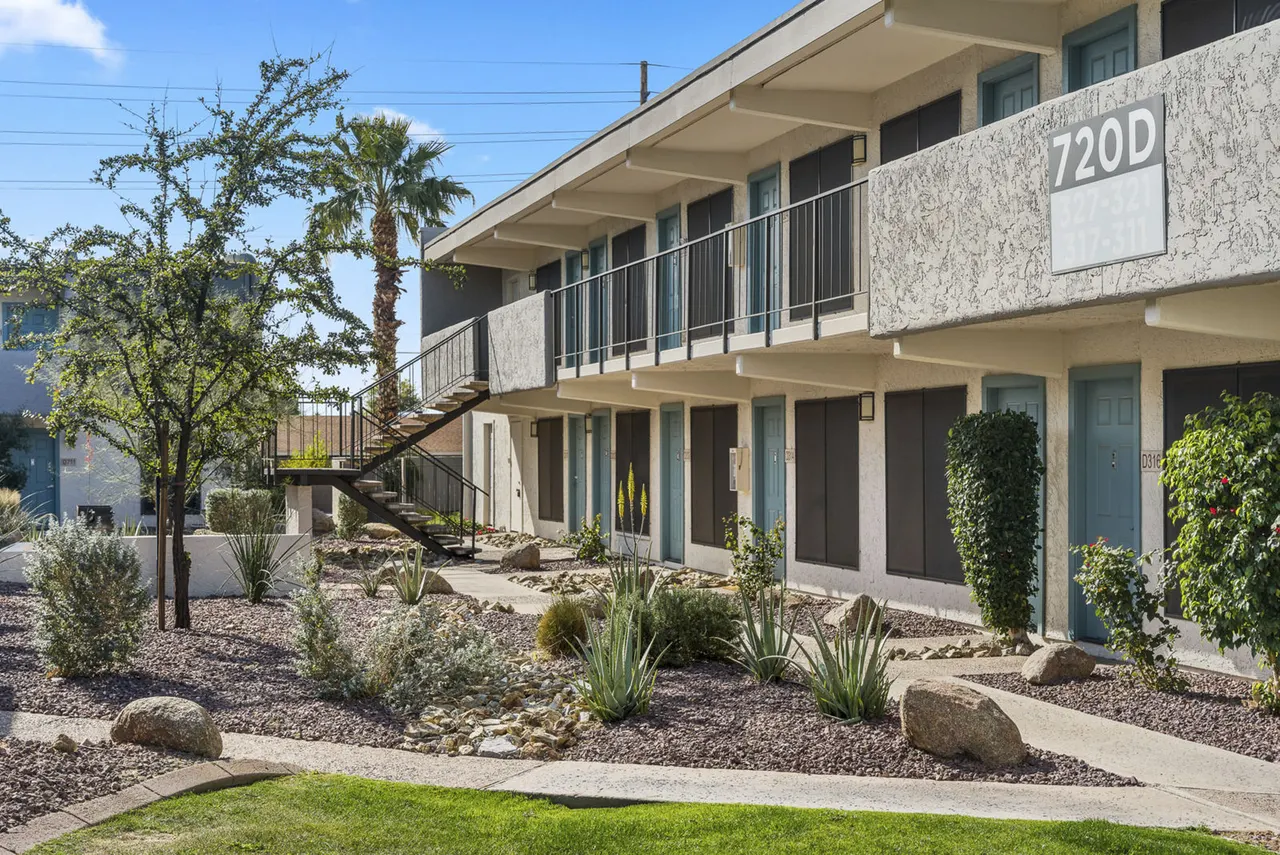 Scottsdale Gateway