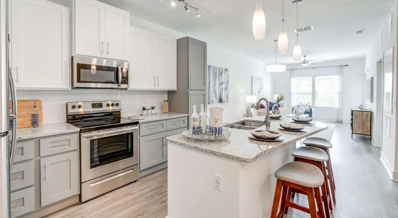 Venice Isles Luxury Apartments
