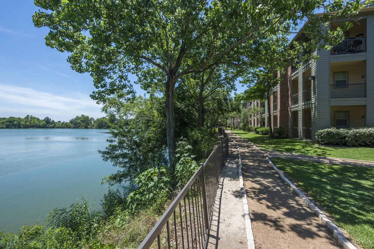 The Windwater at Windmill Lakes