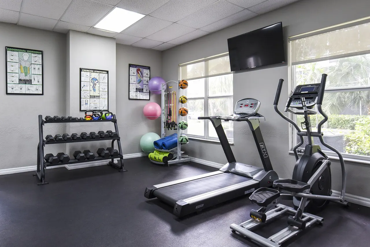 Aventura Oaks Apartment Homes