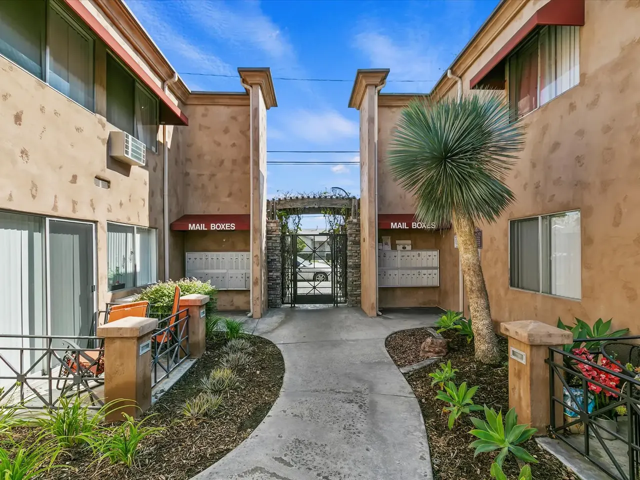 16229 Woodruff Apartments