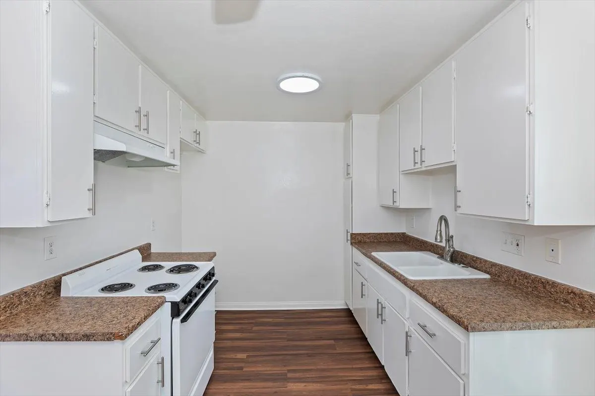 16205 Woodruff Apartments