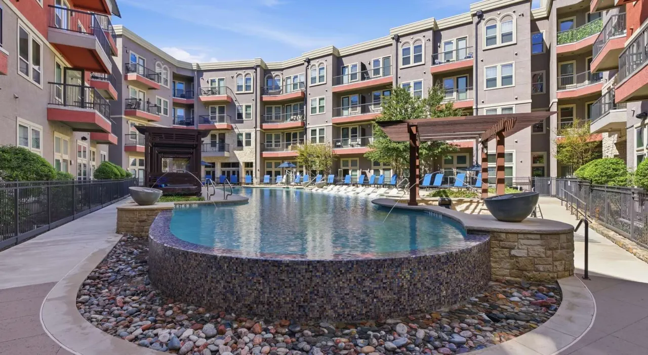 Capitol at Stonebriar Apartment Homes