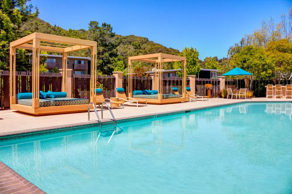 Carlmont Heights Apartments