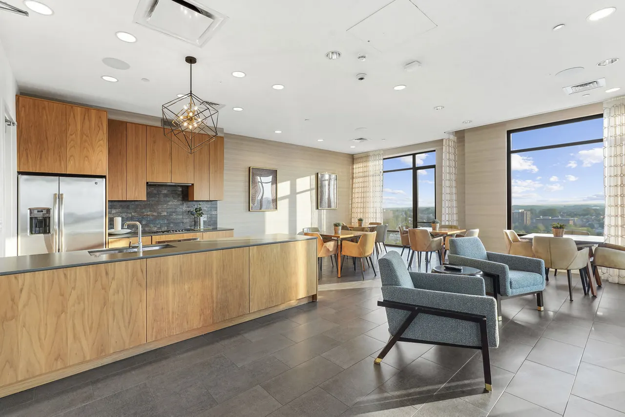 Vela on The Park Apartments