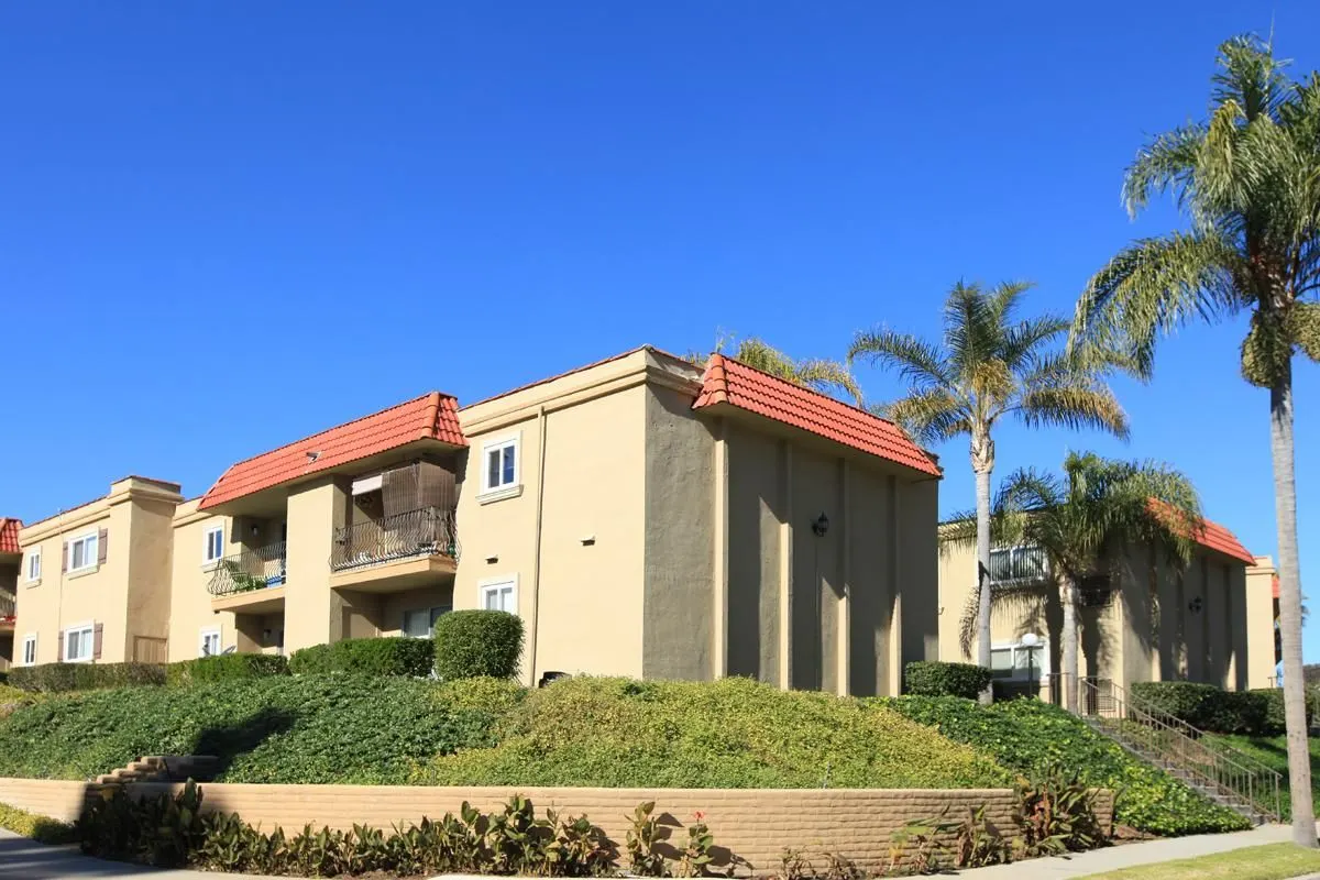 Crestview Apartments