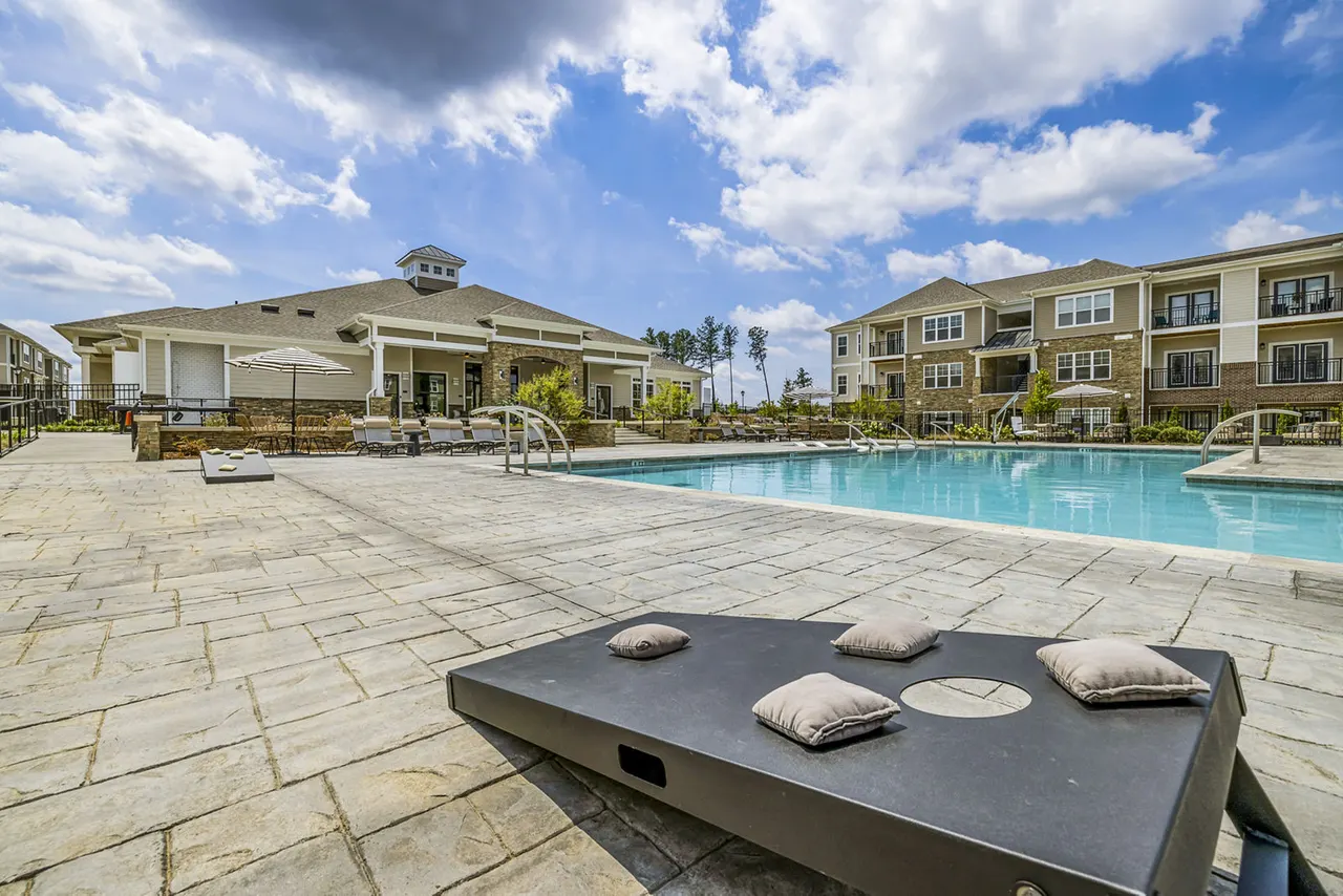 River Oaks Landing