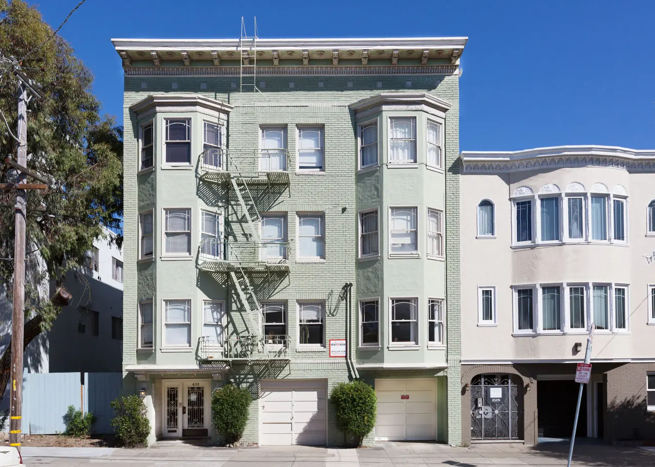 430 Baker Apartments