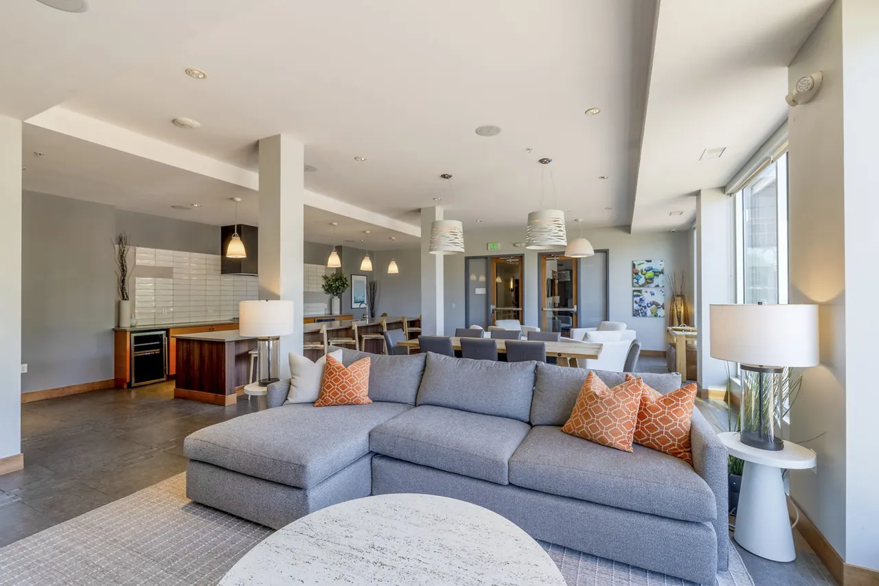 The Island Residences at Carlson Center Apartments
