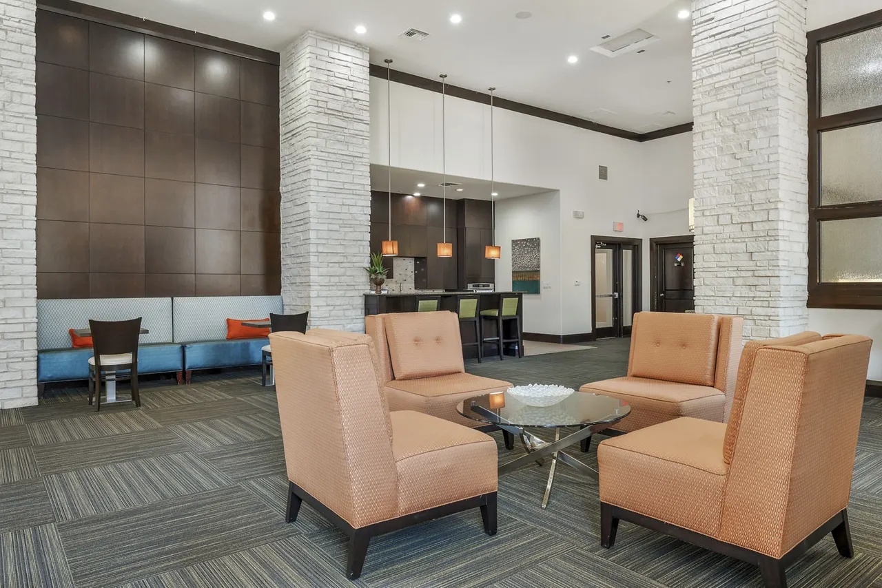 Residences at FortyTwo25 Apartments