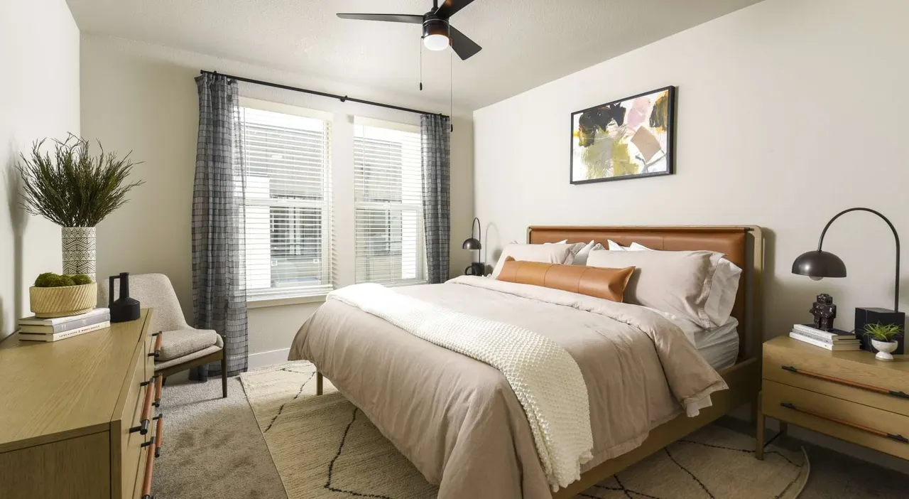 Crowne at 2534