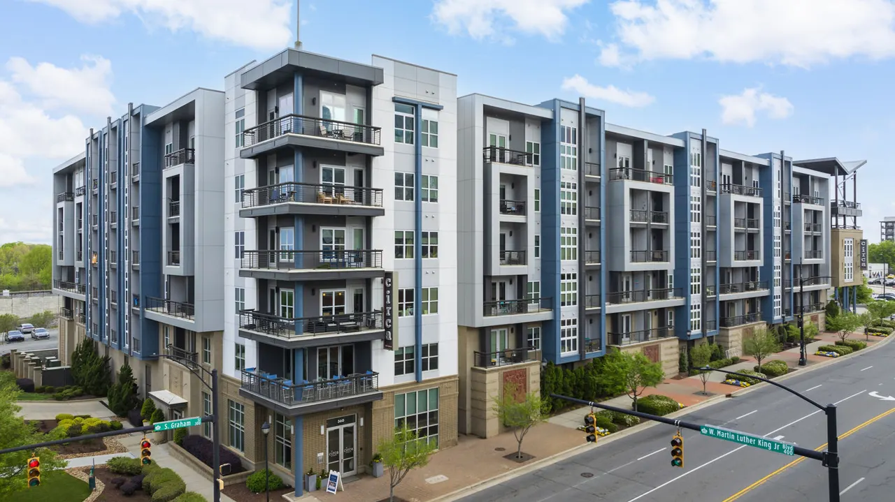 Circa Uptown Apartments