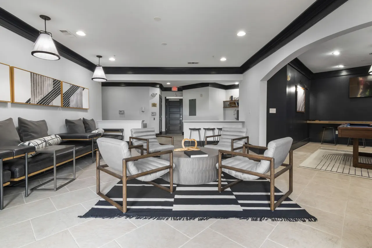 Oberlin Court Apartments