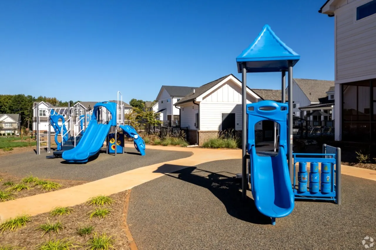 Townhomes at Bridlestone