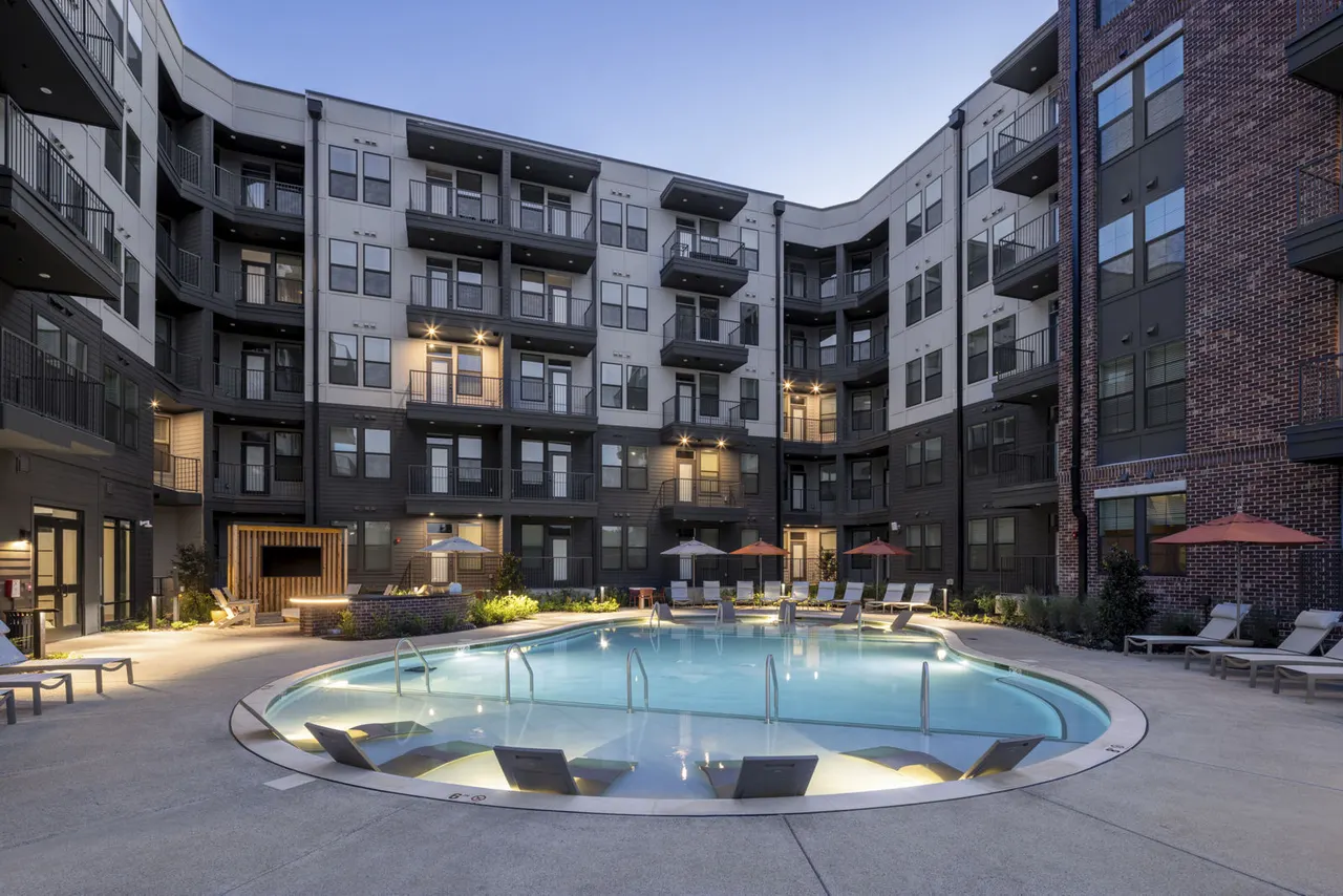 Apex Riverstone