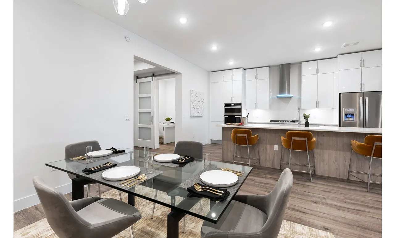 1155 Barton Springs