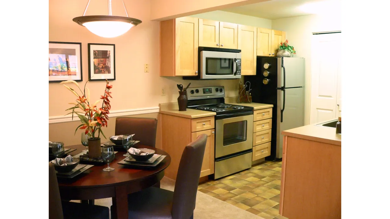 Hampton Greens Apartments