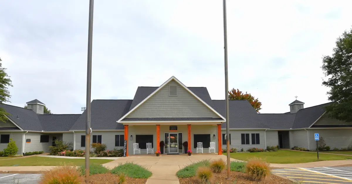Ashton Heights Apartments