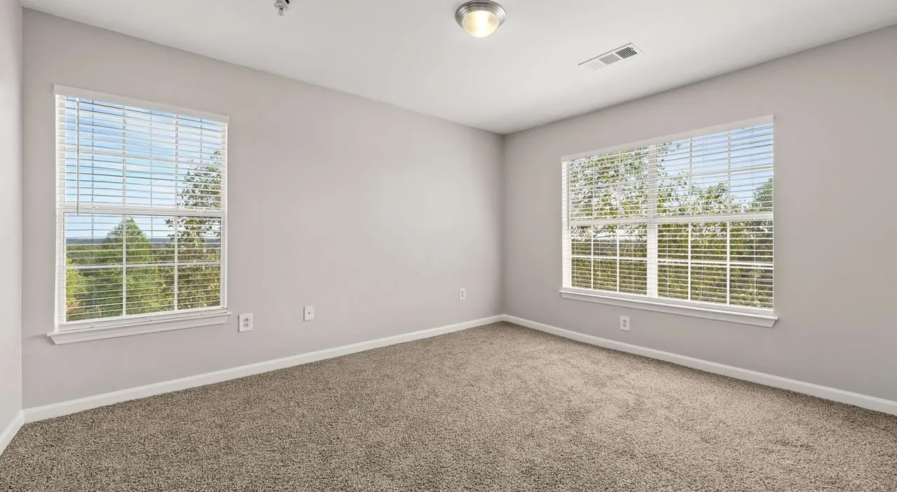 Preston Pointe at Windermere Apartments
