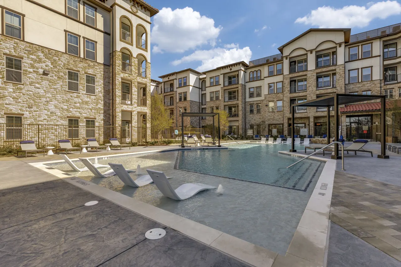 Jefferson Cove Apartments