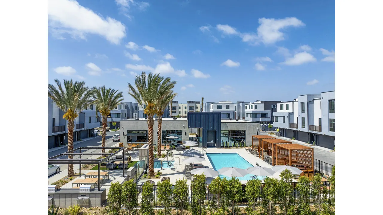 Mason Townhomes at Epoca