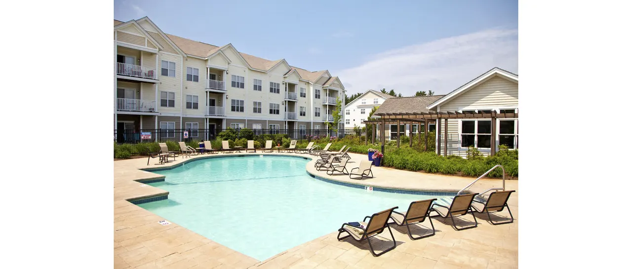 Pembroke Woods Apartments