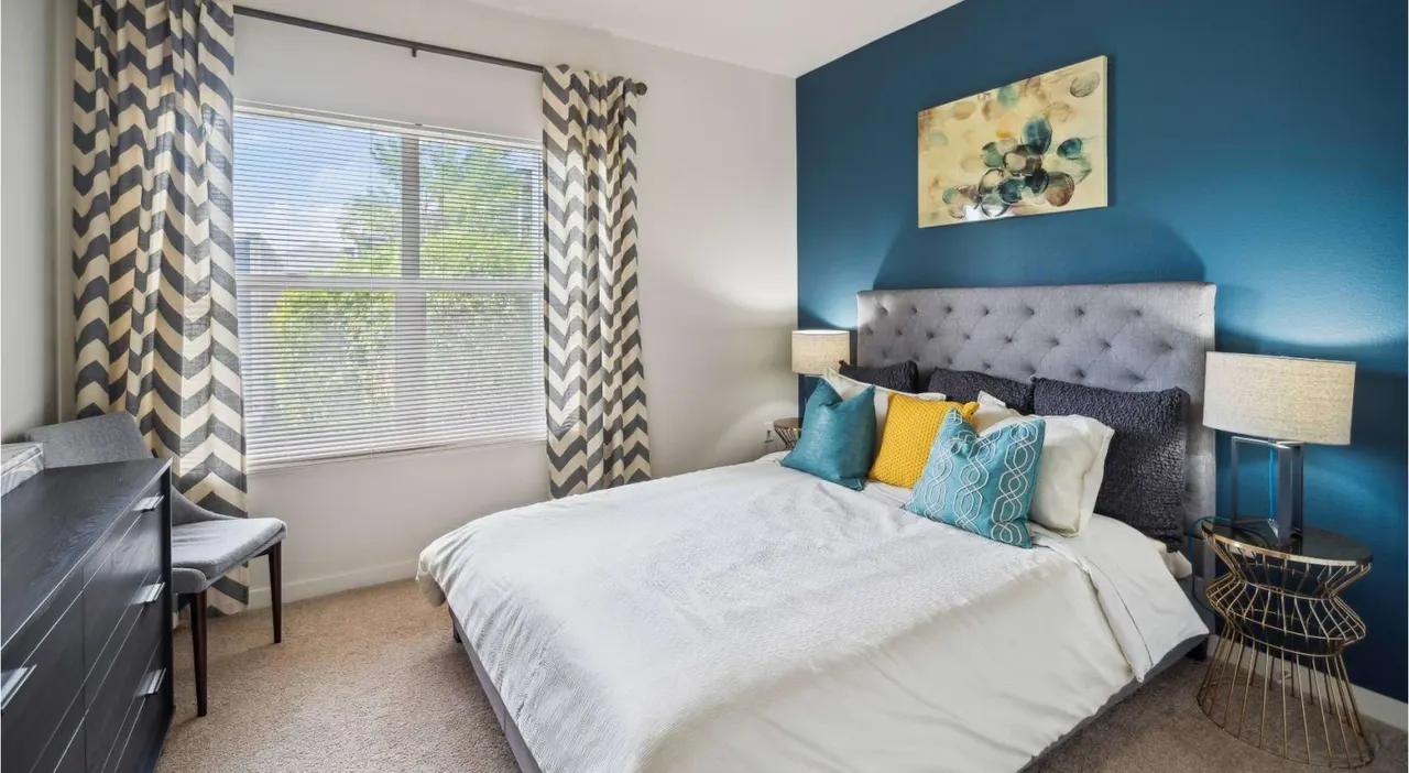 Carrick Bend Apartments