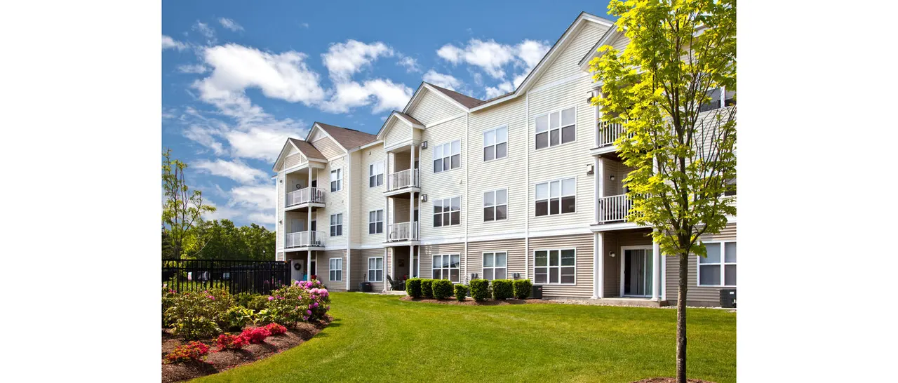 Pembroke Woods Apartments