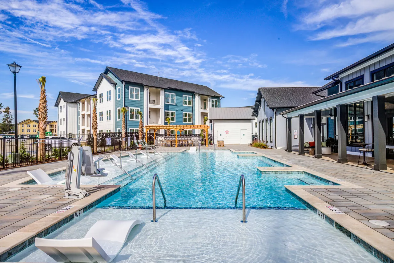 Broadstone Ingleside Apartments